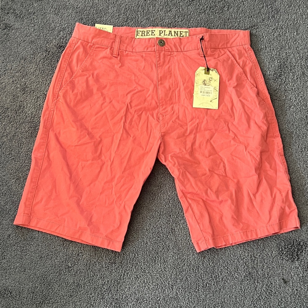 Free Planet stretch shorts size 34, nantucket red